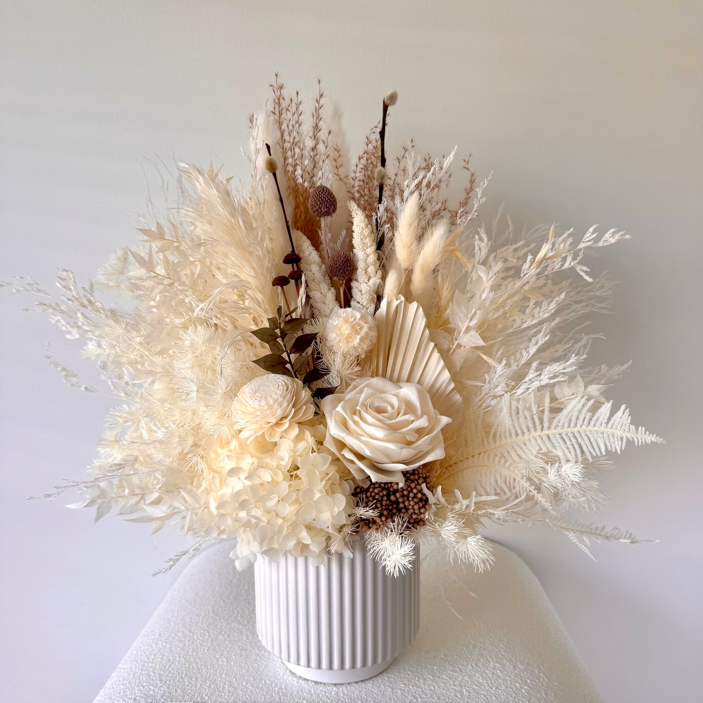 The 'Vanilla' flower arrangement