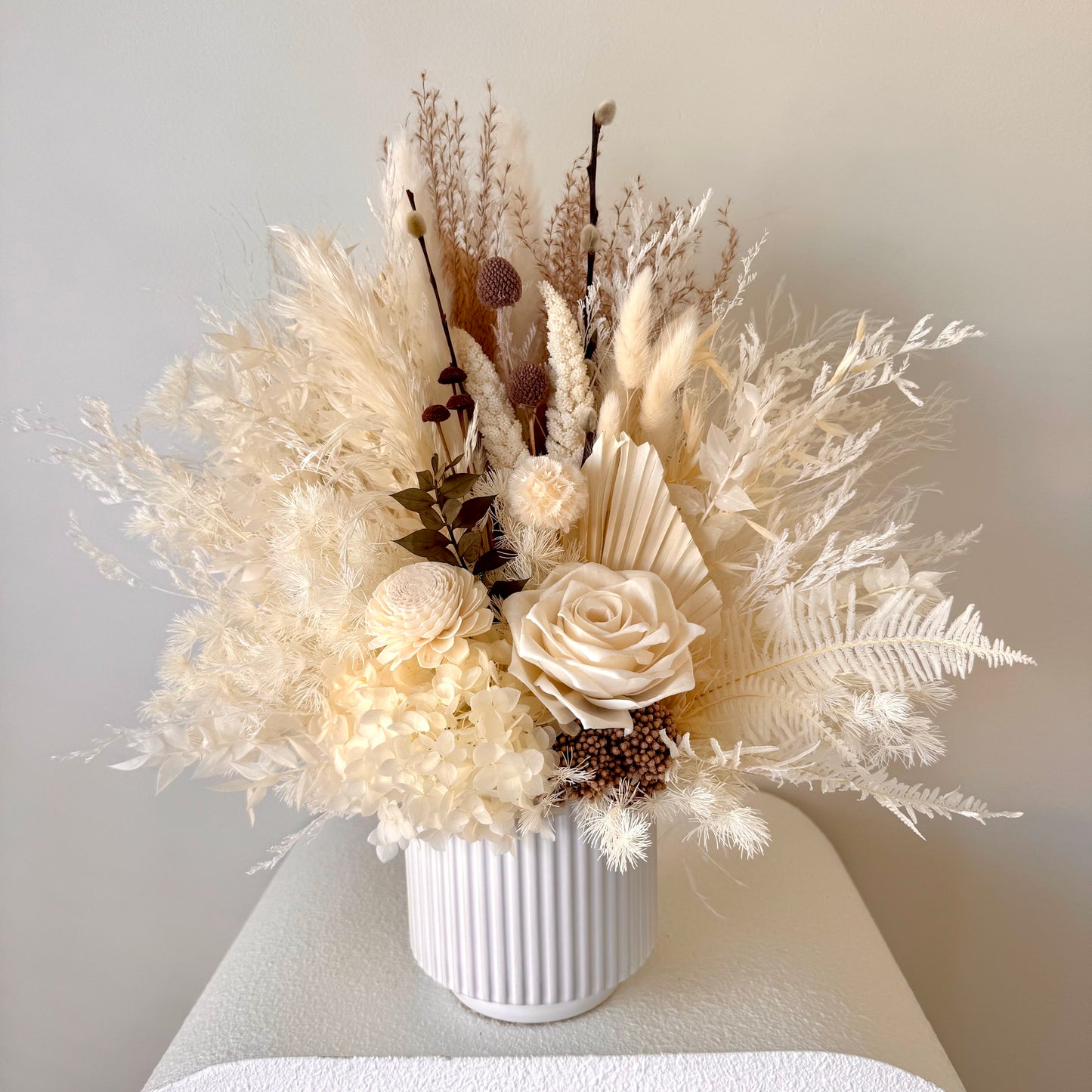 The 'Vanilla' flower arrangement