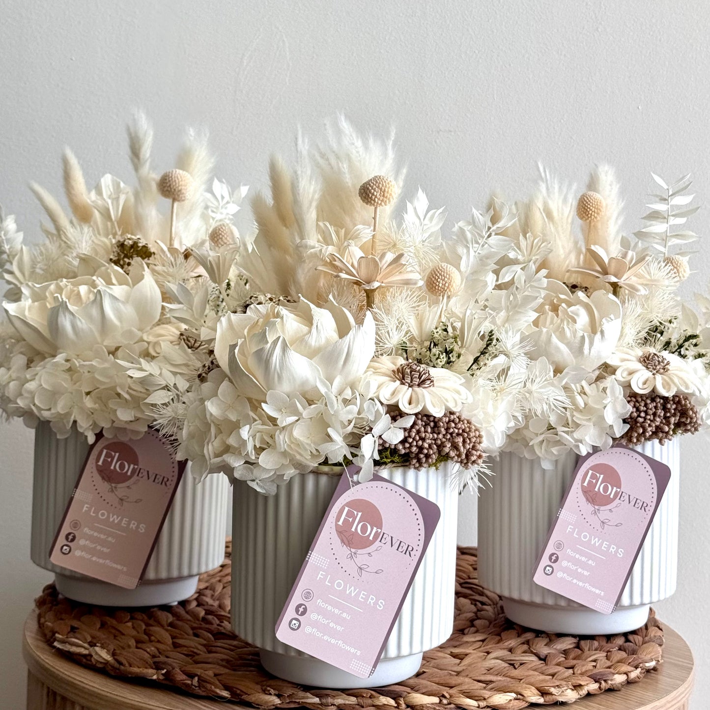 'Pure' small arrangement