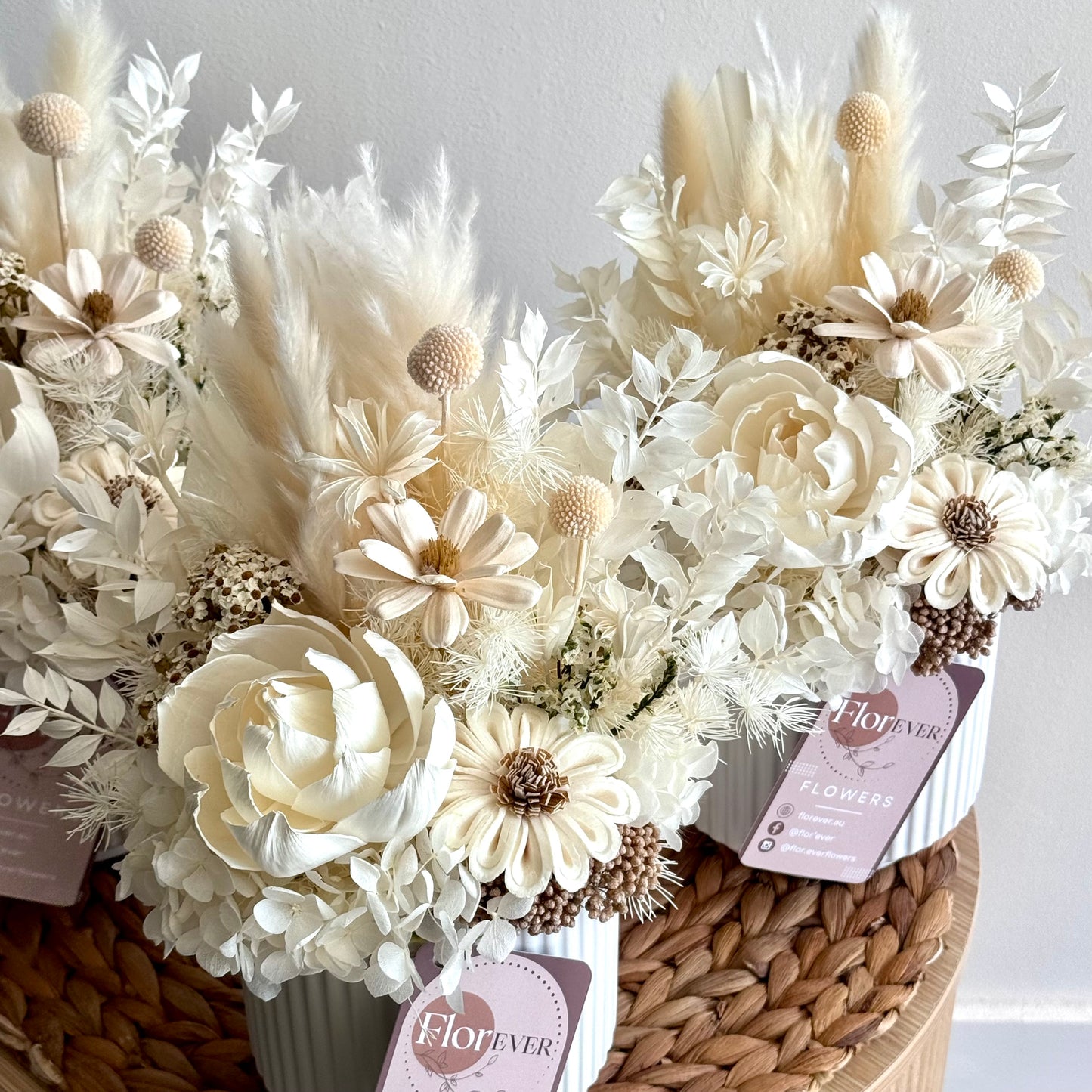'Pure' small arrangement
