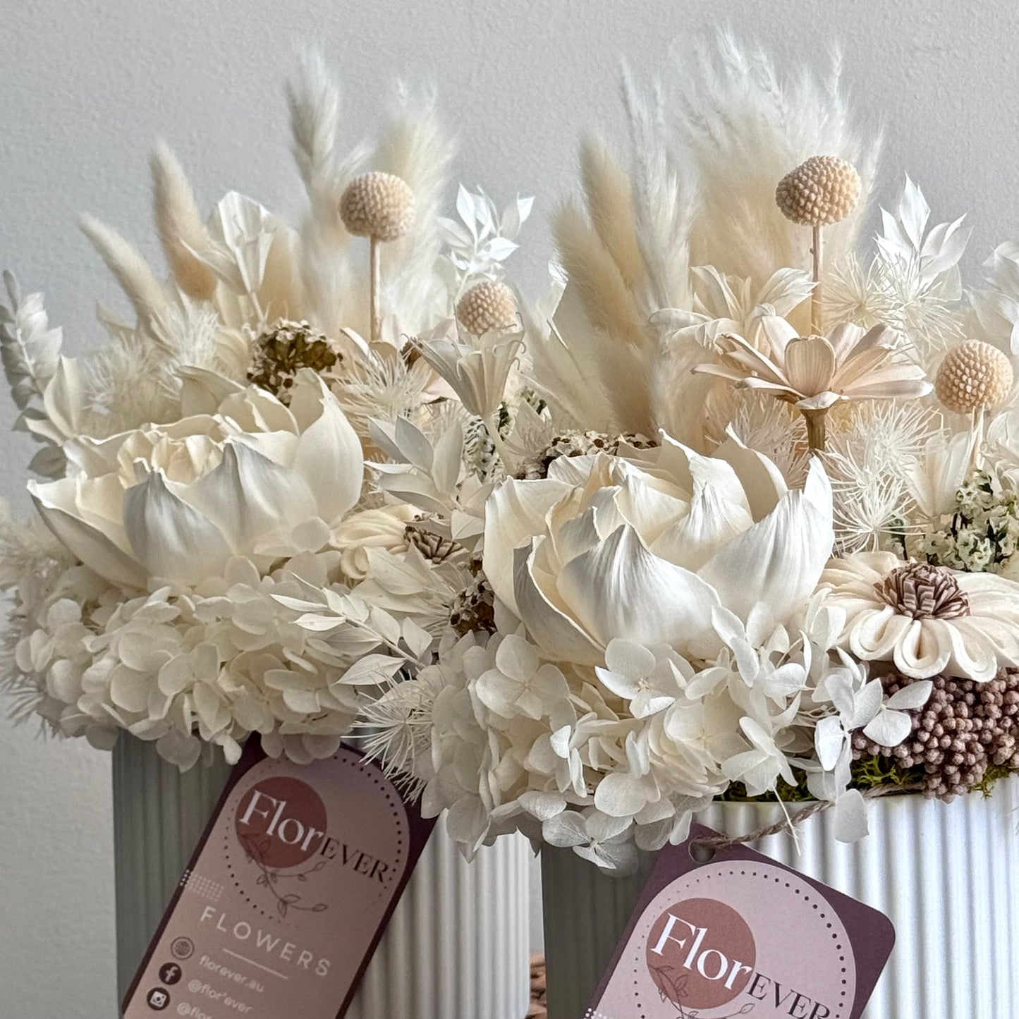 'Pure' small arrangement