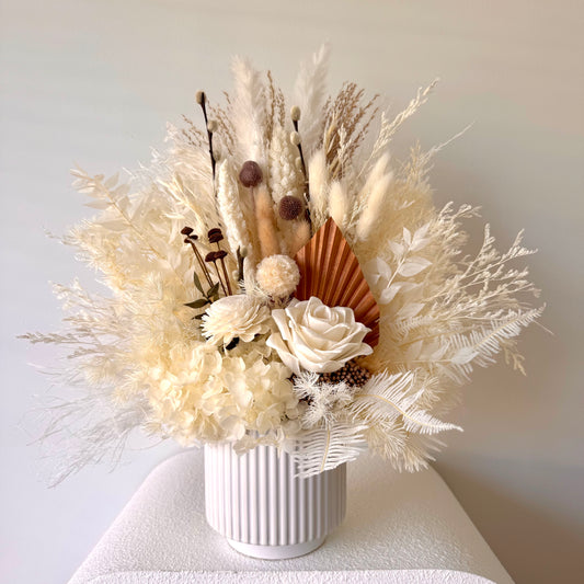The 'Vanilla' flower arrangement